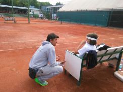 Paunic coaching on National Team Championship